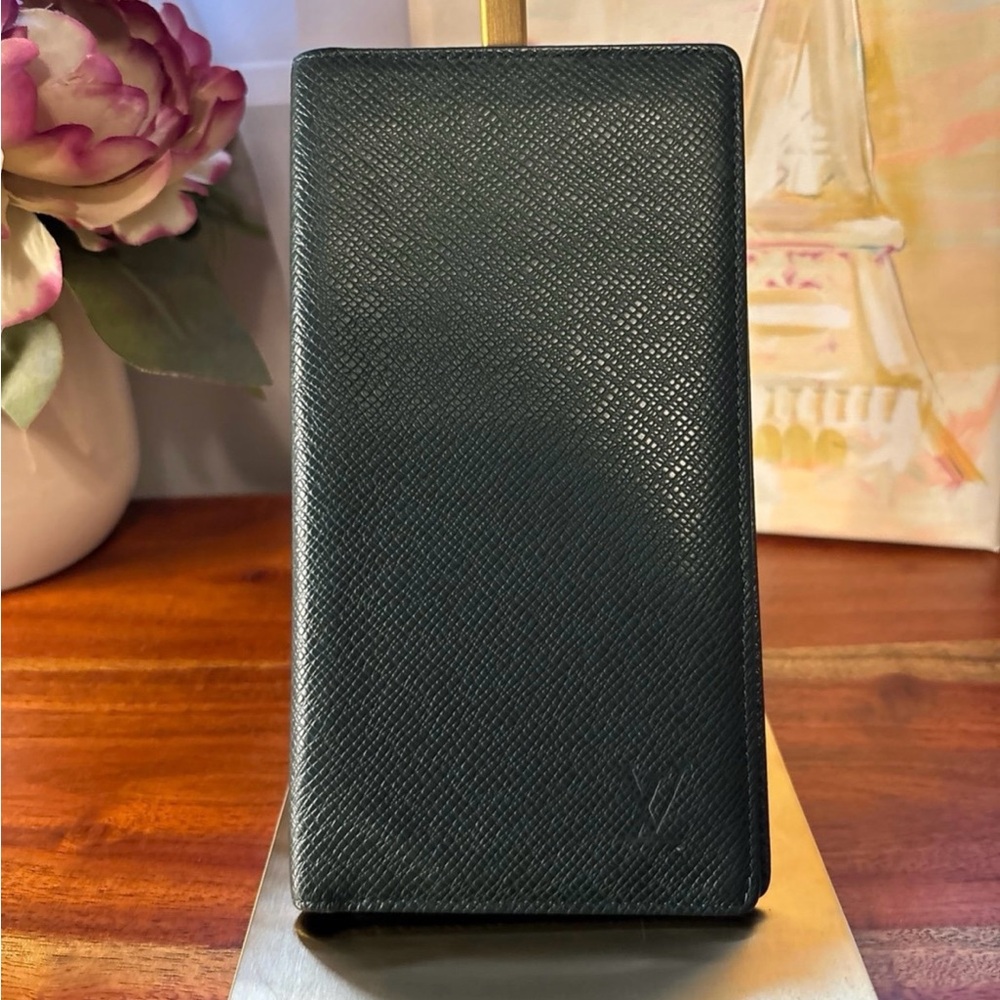 Louis Vuitton Dark Green Taiga Wallet